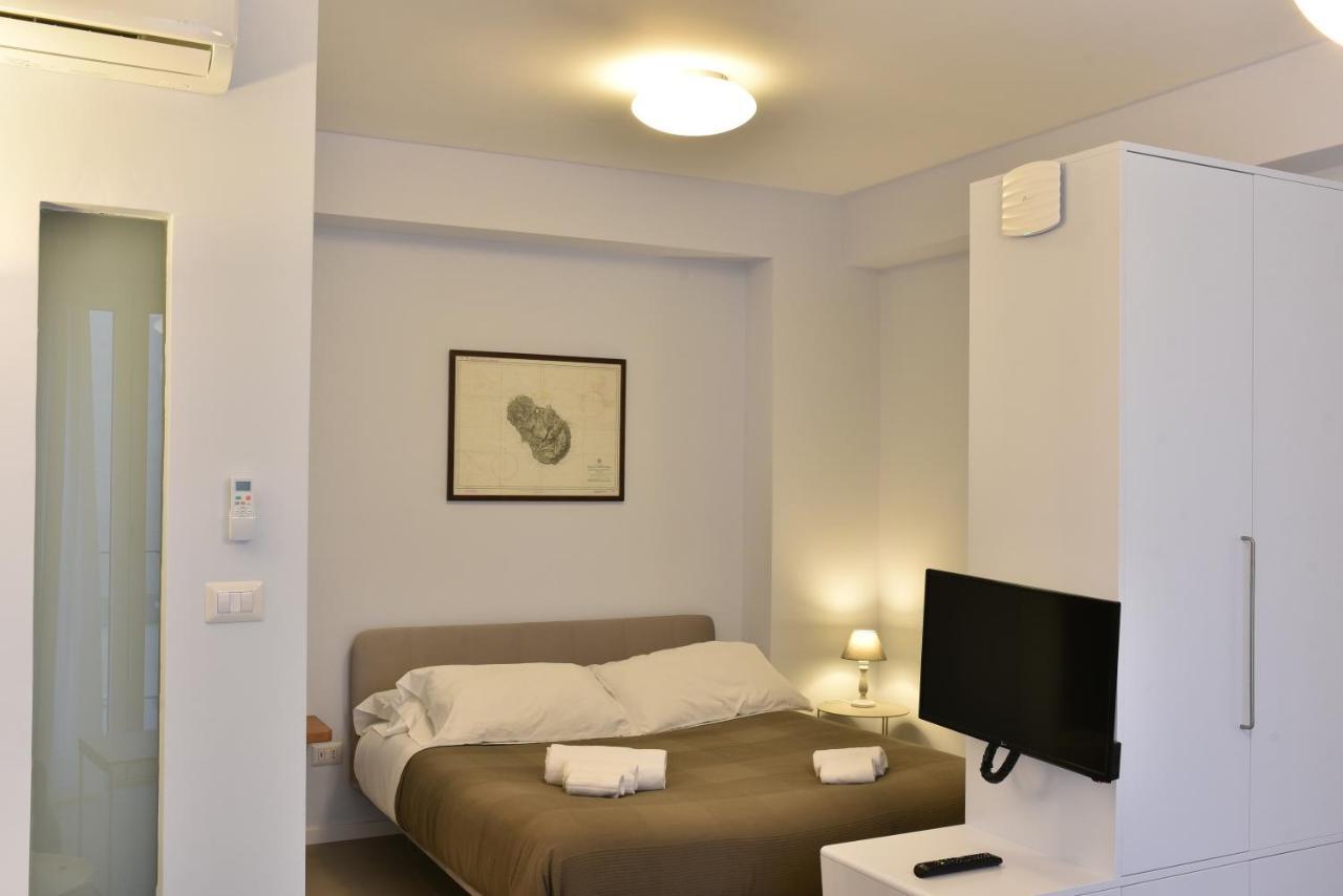 The Sea Rooms Letojanni Exterior foto